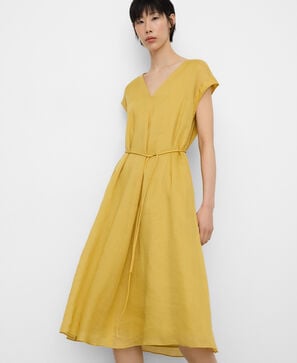 Vestido escote pico ramio