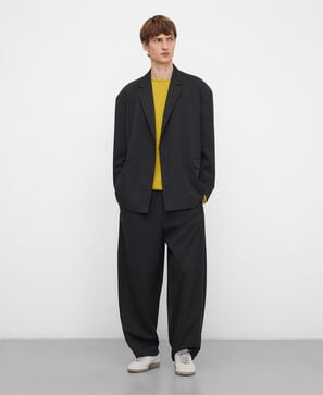 Camiseta cuello rulo punto estructura