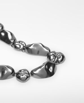 Organic-shaped pieces necklace