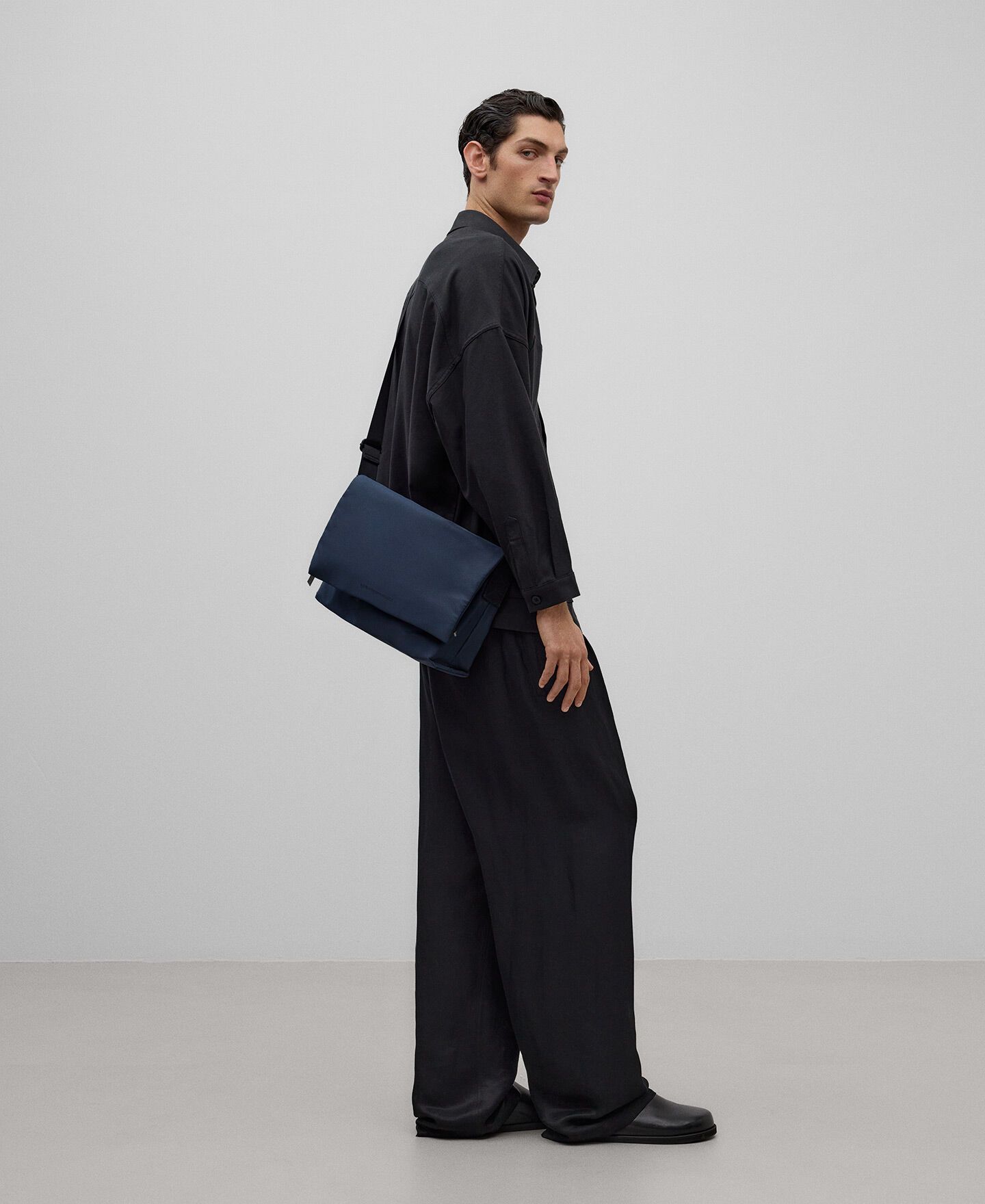 Adolfo dominguez bolsos hombre sale