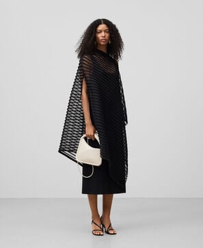 Cape asymétrique semi-transparente femme