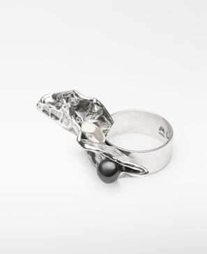 Metal maxi ring with pearl woman