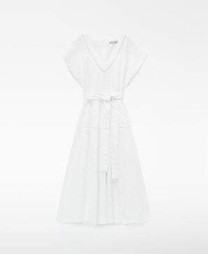 Vestido bordado ingl&eacute;s escote pico