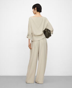 Boat neckline flowing top