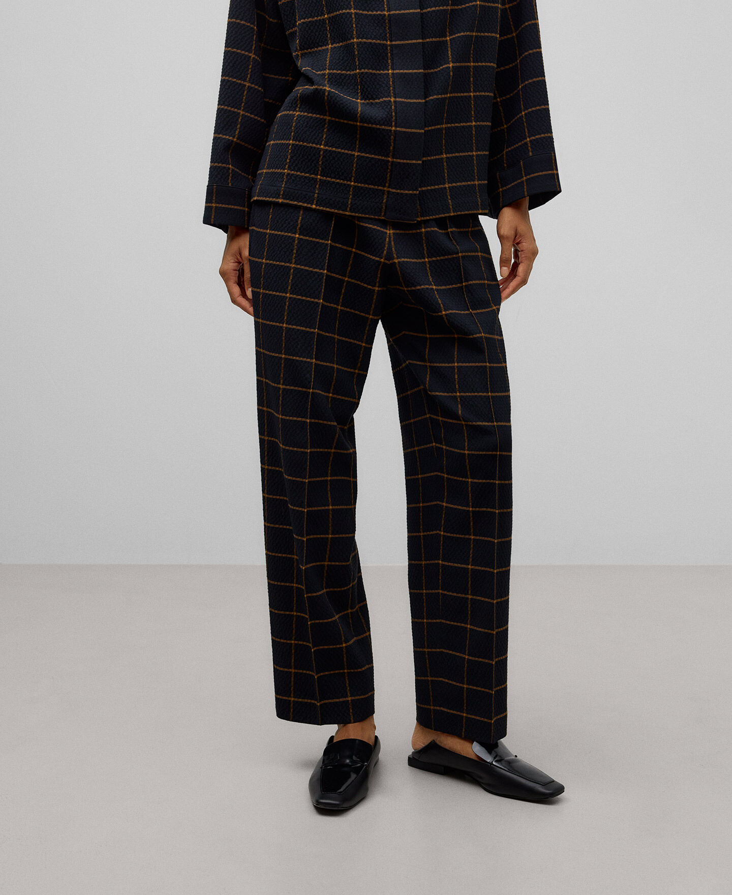 Womens plaid jogger pants on sale