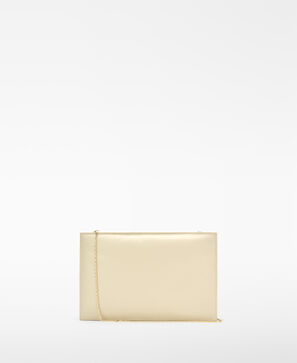 Clutch efecto arrugado piel