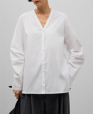 V-neck cotton shirt woman