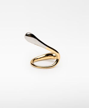 Double-lacquered metal ear cuff woman