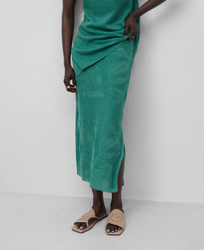 Leaf pattern jacquard knit skirt woman