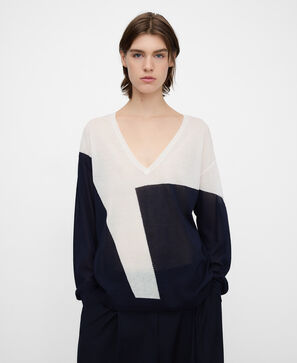 Fine geometric print sweater