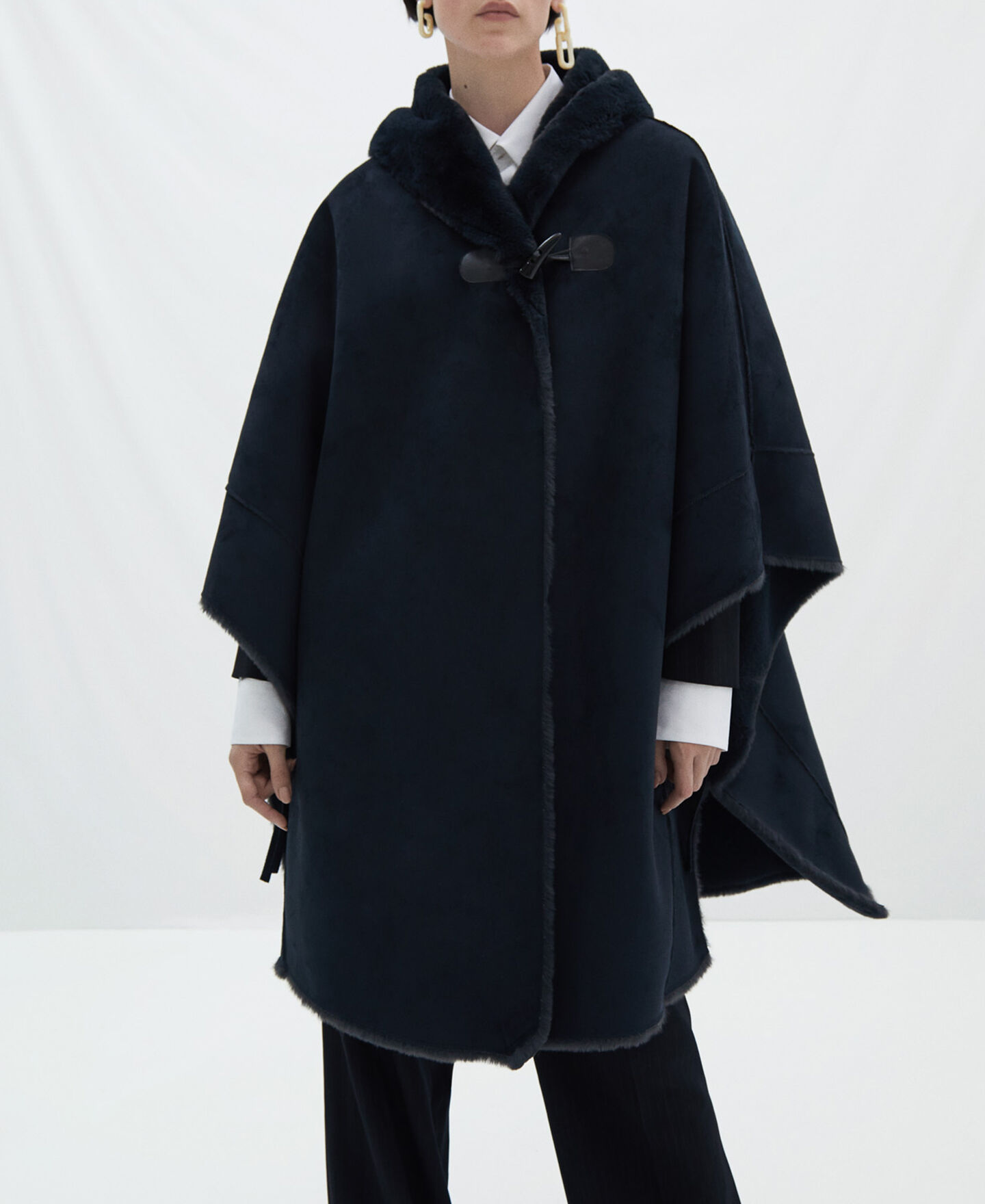 faux fur cloak mens
