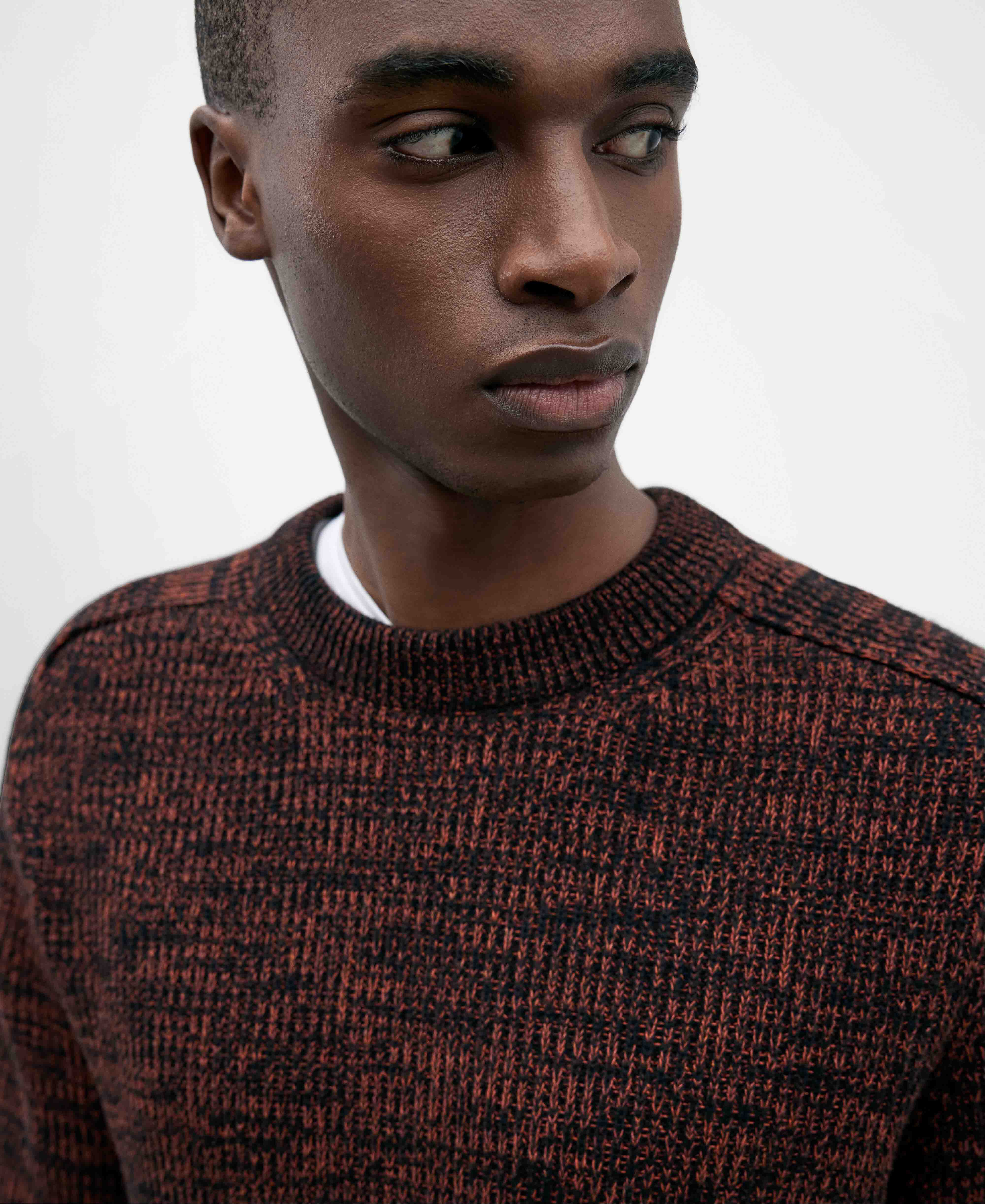 Pull noir et orange store