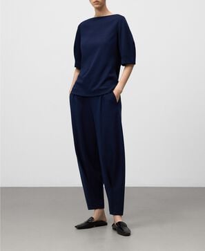 Rounded leg jogger trousers