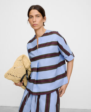 Blouse ray&eacute;e &agrave; encolure en V en coton