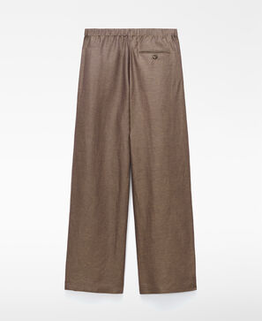 Pleated straight trousers