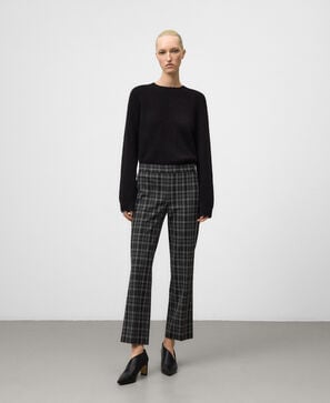 Slim fit checkered trousers woman