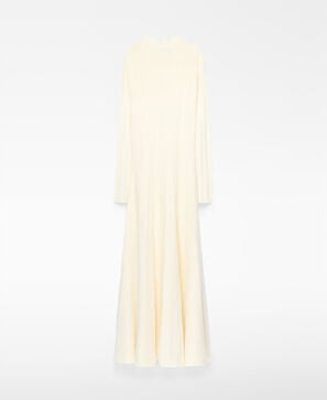 Vestido cuello perkins punto plisado