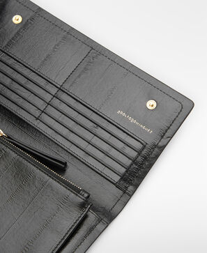 Ori&oacute;n eel-embossed long wallet