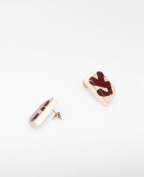 Boucles d'oreilles moyennes en r&eacute;sine