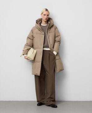 Padded long coat woman