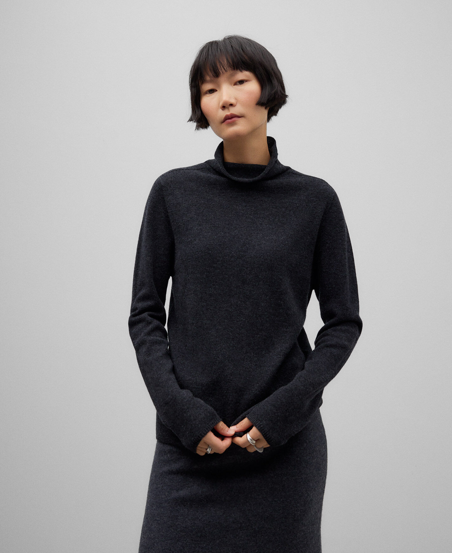 Merino wool turtleneck sweater women's outlet