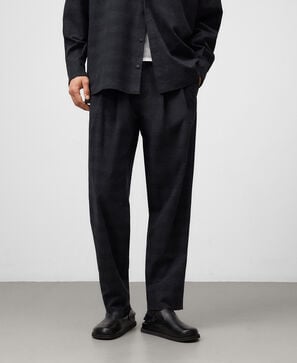 Pantalón relaxed fit cuadros hombre