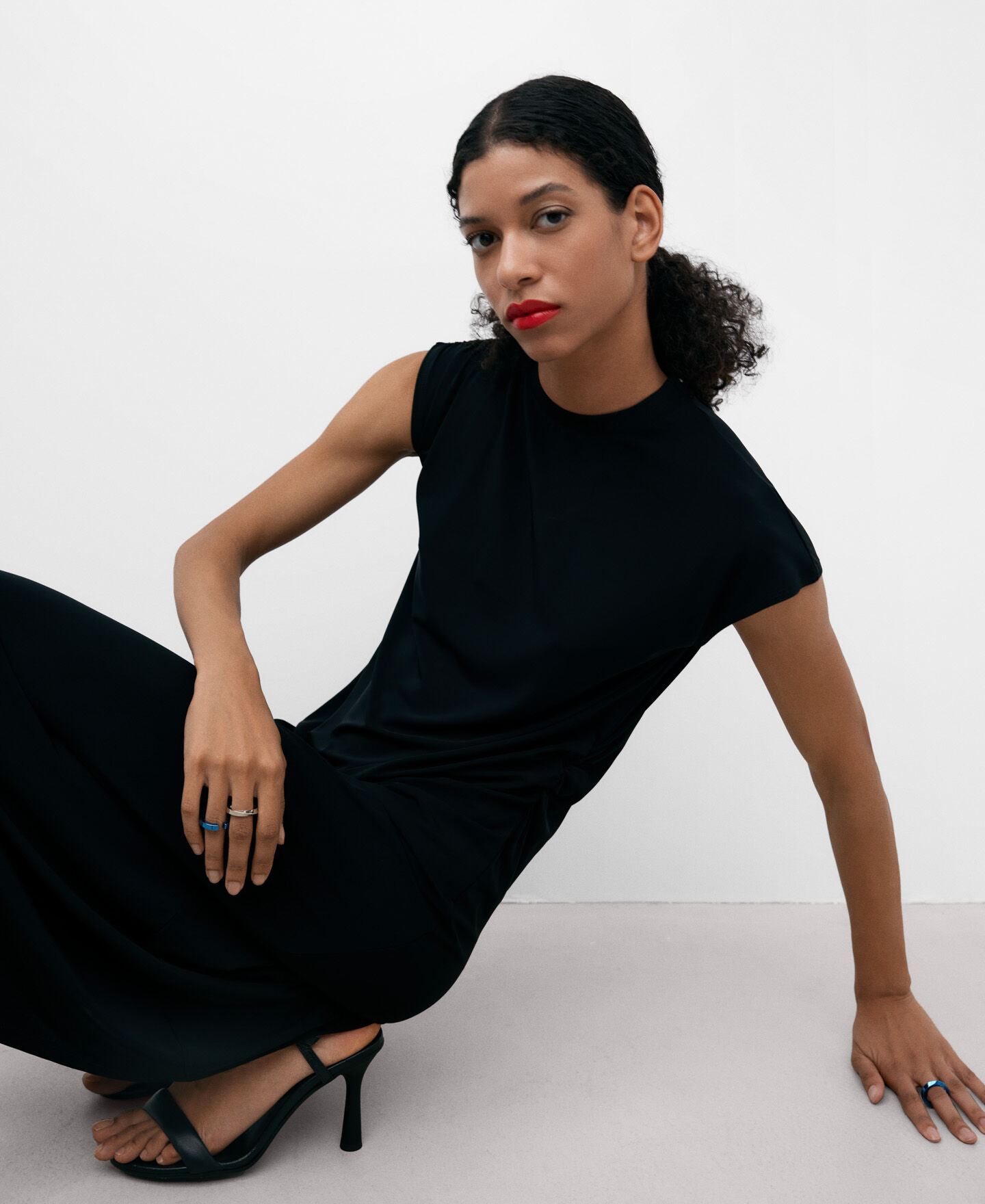 Vestido negro adolfo dominguez store
