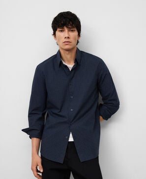 Checkered spread collar shirt man