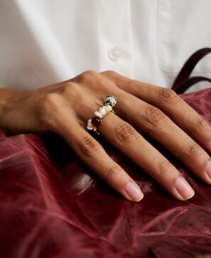 Anillo perlas y cer&aacute;mica