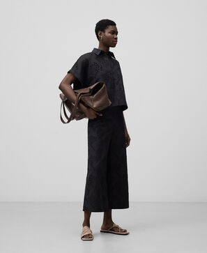 Straight embroidered trousers woman