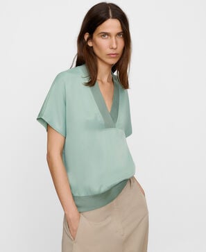 Double-fabric V-neck T-shirt