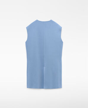Semi-fitted knit vest
