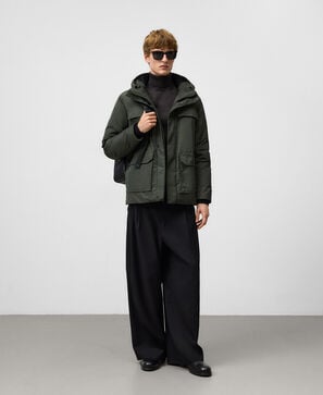 Short jacket with pockets man