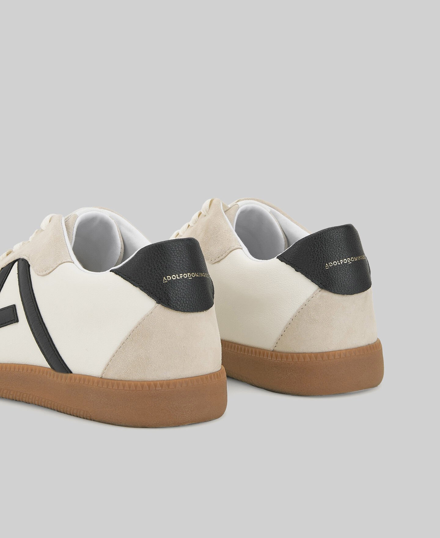 【新発売】今週の市販 suede White trainers USA AD | スニーカー