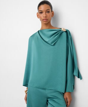 Satin scarf-collar loose top