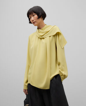 Blusa poli&eacute;ster reciclado mujer