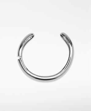 Choker met&aacute;lico r&iacute;gido forma irregular