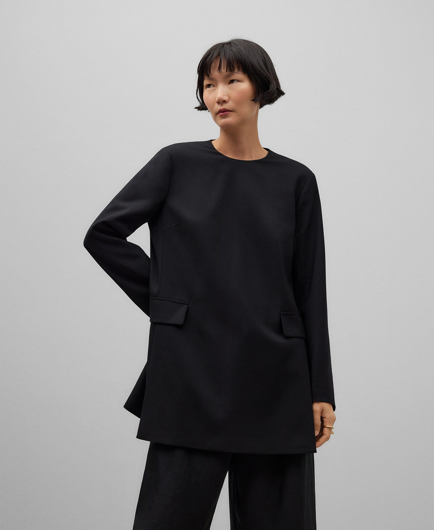 Haut noir habillé femme 2025