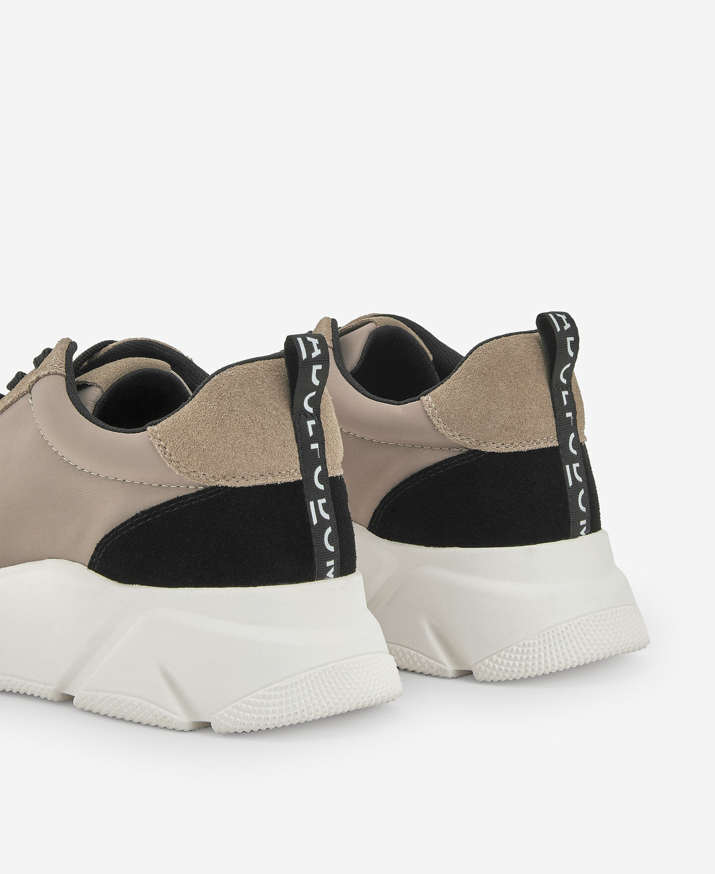 Maxi sole sneakers outlet