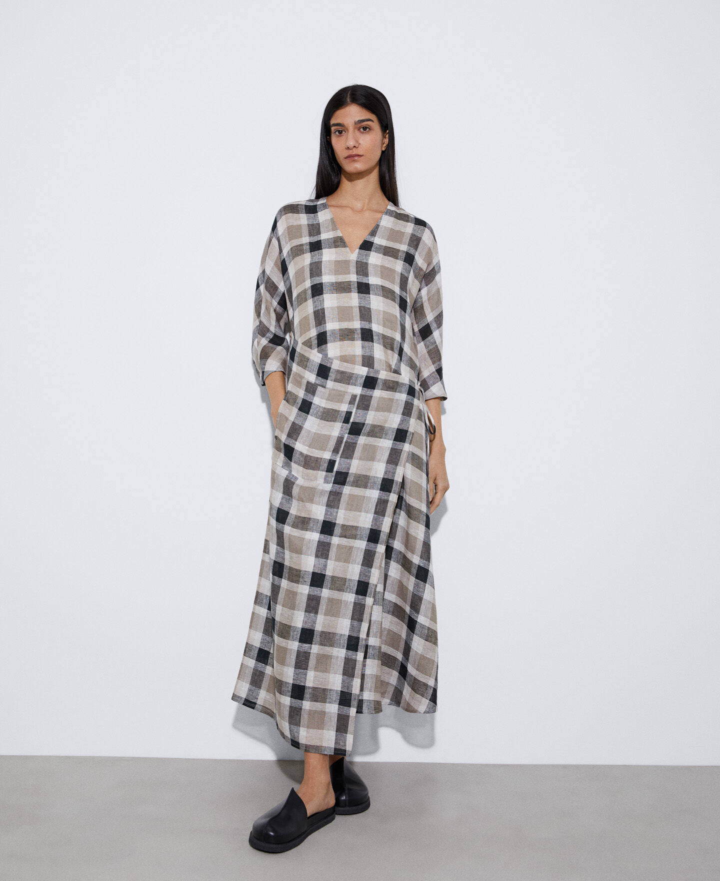 Traditional morriña dress in linen | AD 