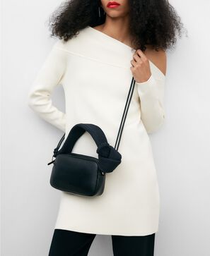 Responsible leather shoulder bag woman