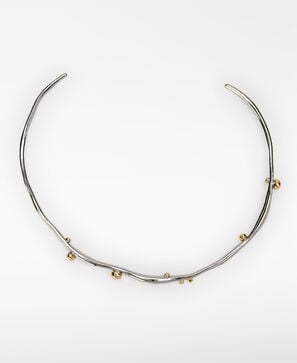 Organic-shaped irregular choker