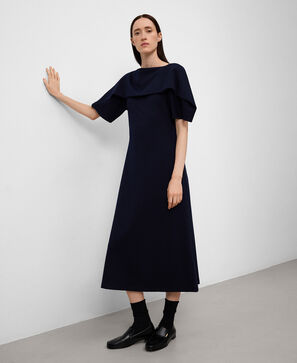 Boat neckline striped dress woman