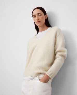V-neck knit sweater woman