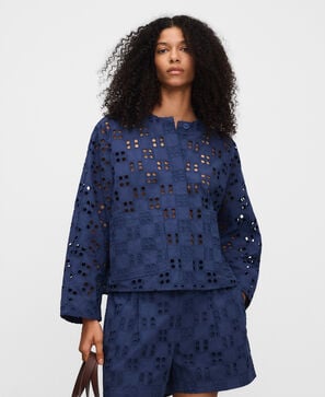 Chaqueta recta bordado ingl&eacute;s popel&iacute;n