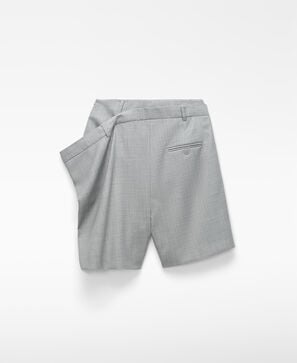 Bermuda sastre cinturilla ca&iacute;da