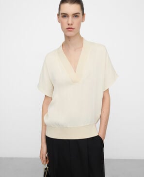 Double-fabric V-neck T-shirt