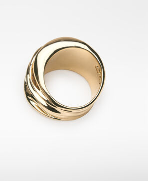 Anillo metálico ancho con perla mujer