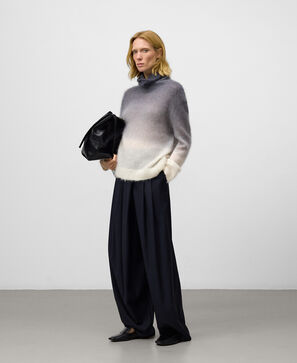 Ombre knit sweater woman