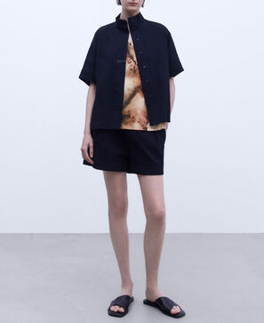 Camiseta estampada sin mangas